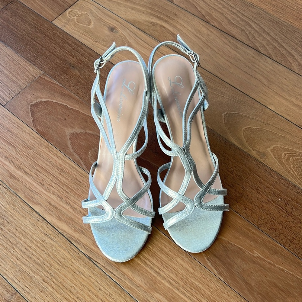Silver shimmer womens heels, size 6